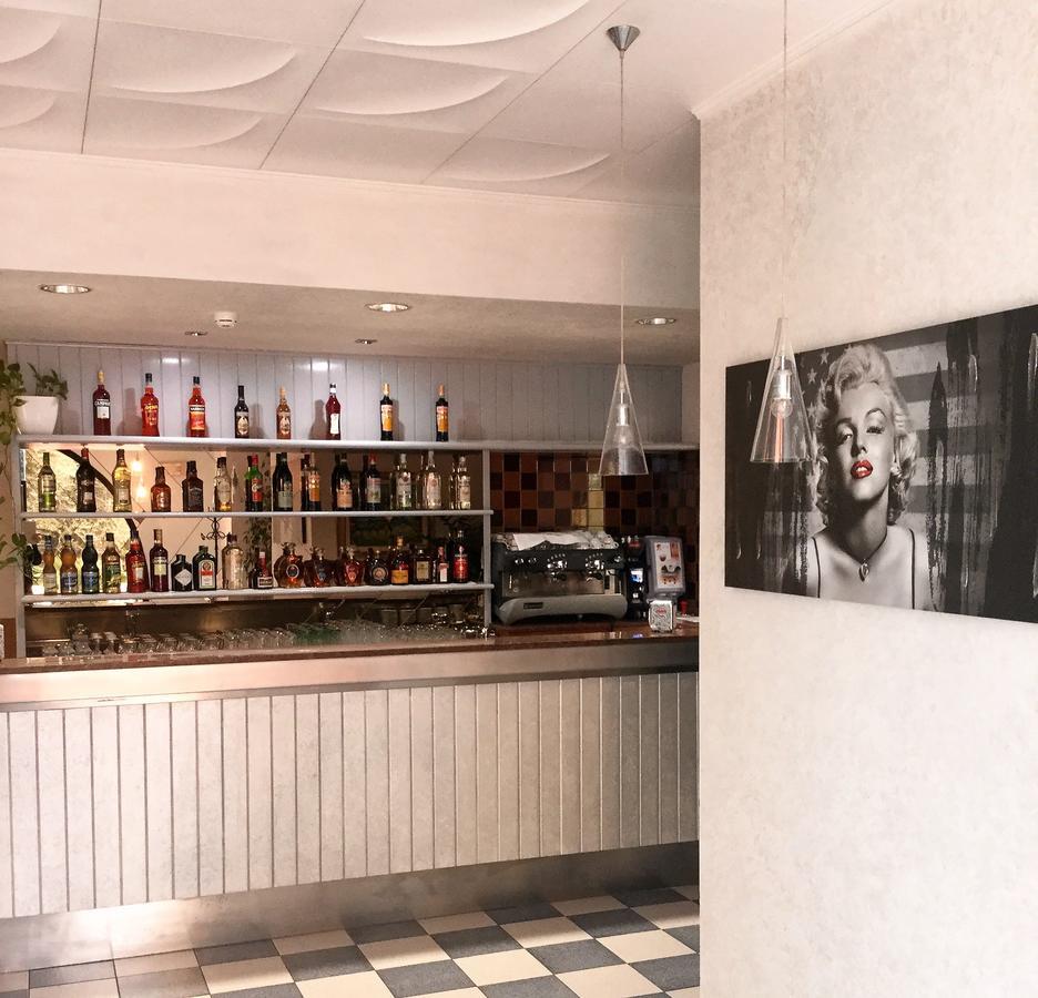 Hotel Oceano Пескиера дел Гарда Екстериор снимка