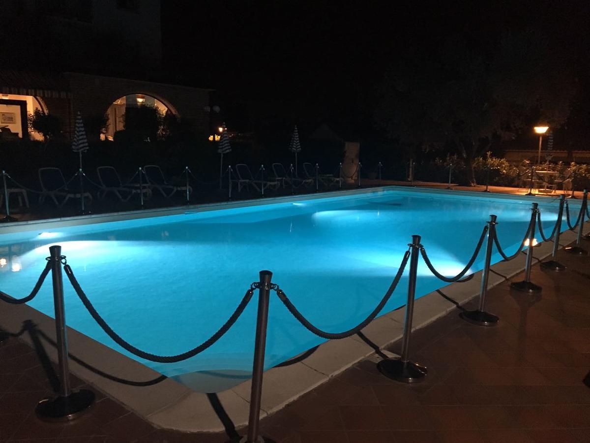Hotel Oceano Пескиера дел Гарда Екстериор снимка