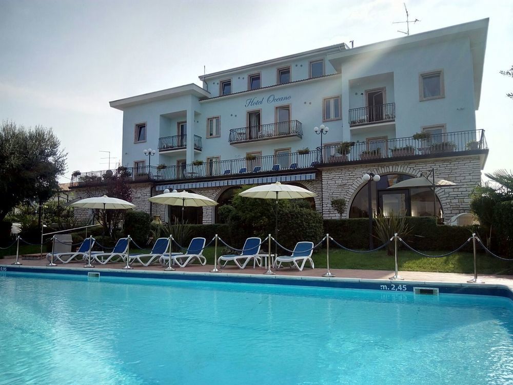 Hotel Oceano Пескиера дел Гарда Екстериор снимка