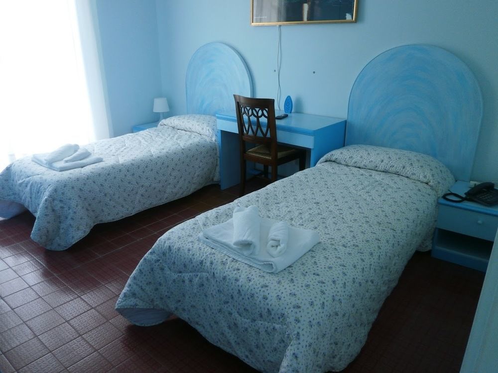 Hotel Oceano Пескиера дел Гарда Екстериор снимка