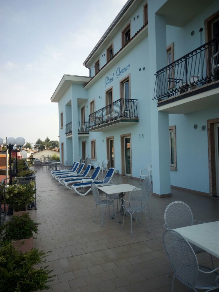 Hotel Oceano Пескиера дел Гарда Екстериор снимка